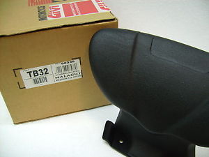 GIVI Пассажирская спинка Malaguti Madison 125/150/250 - GIVI cиденья и спинки  - кофры и сумки - Аксессуары - Интернет-магазин мотоэкипировки и мотозапчастей MотоГанза